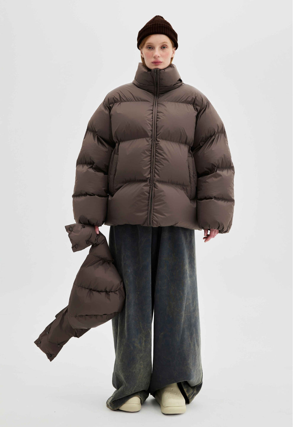 Oversized down jacket brown