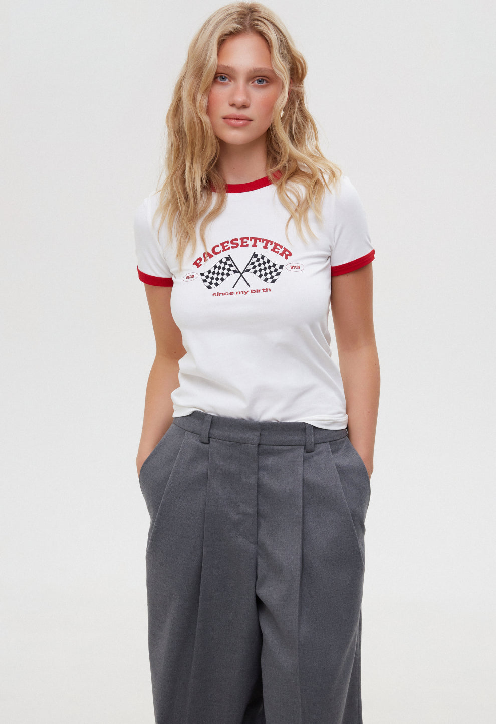 Wide-leg trousers with pleats