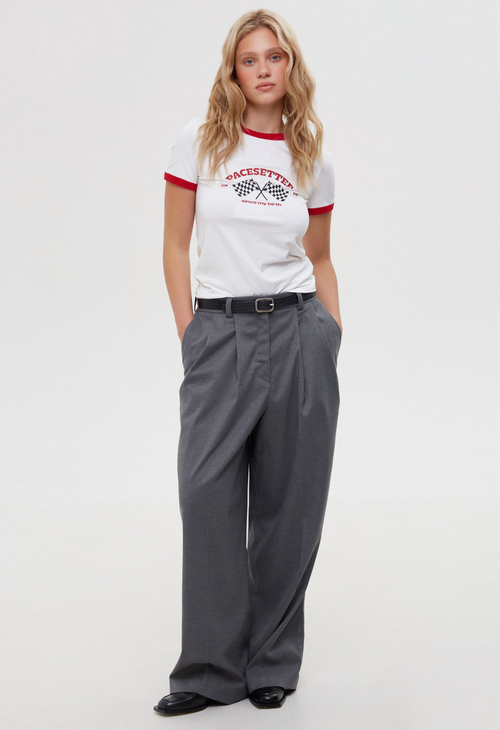 Wide-leg trousers with pleats